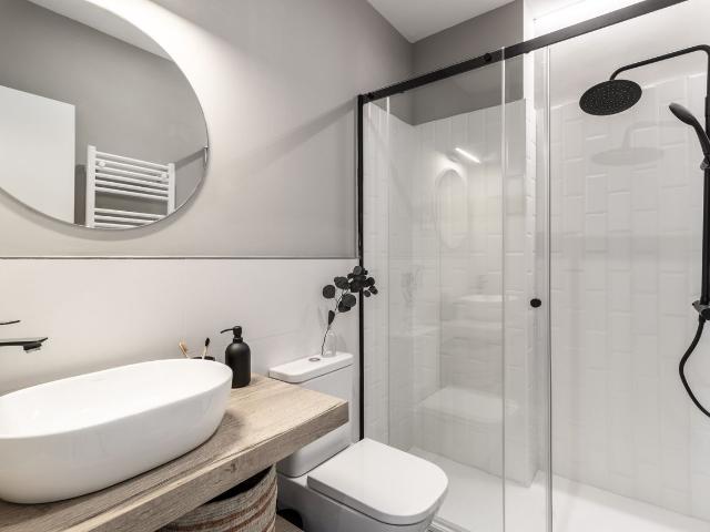 Urus 2 bedrooms in Malasaña, Madrid Amsterdam Apartments for Rent