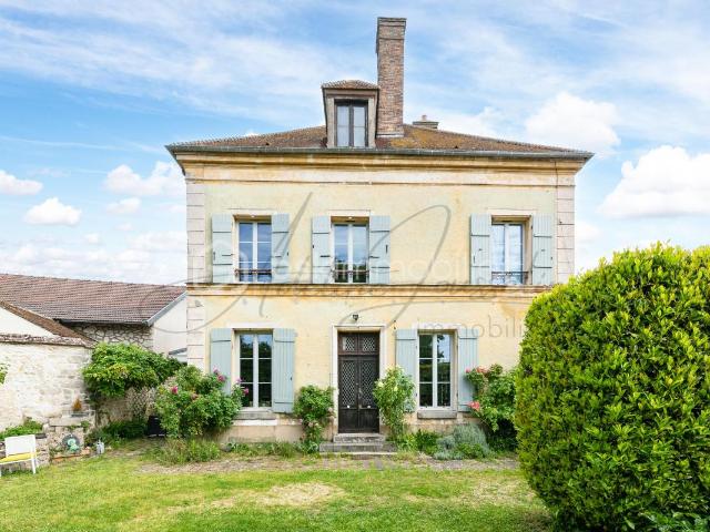 Ury Vente Propriété/château 77