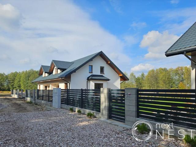 Dom w Uwielinach z garażem i ogrzewaniem podłogowym