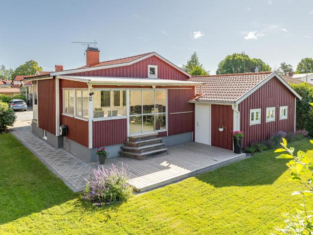 Utmarksvägen 12
