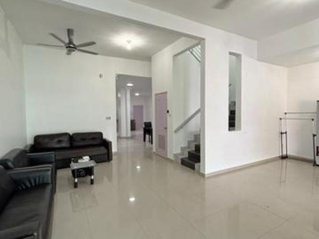 Utama Park Villa Terrace Bandar IJM Mile 6
