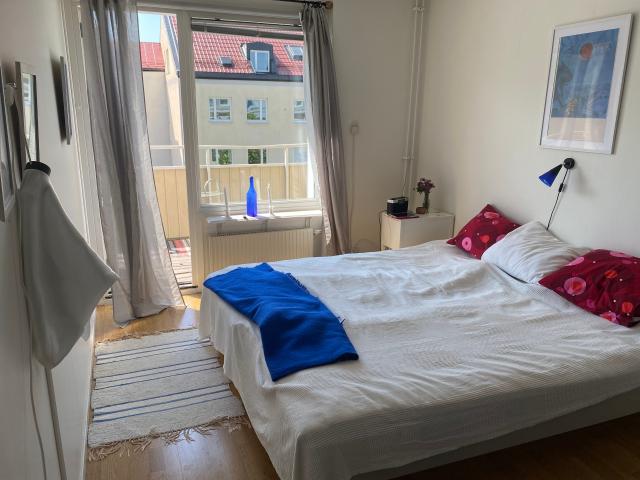 Uthyres central belägen 2 rumslägenhet, möblerad o 60 m² 5 900 kr