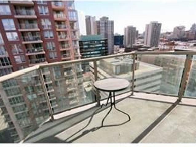 Utilities included west end downtown 2 bdrm apartment in Tarjan Pointe!