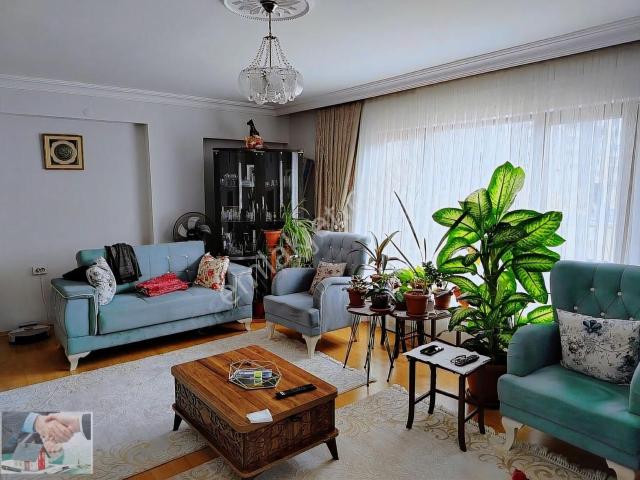 Uyanışta Asansörlü 3+1 Orta Kat. manzaralı.