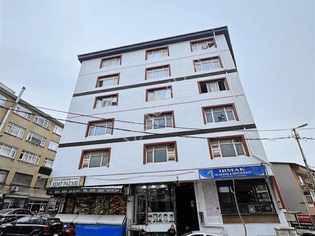 Uygun Emlaktançağlayan Caddeüstünde Kiralık 330m2 Komple Camlı