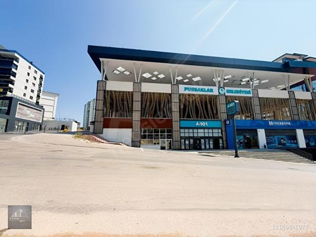 UYGUN EMLAK'TANPURSAKLAR HALK BANKASI YANI 125m KİRALIK DÜKKAN