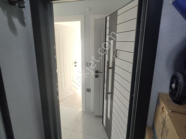 Uygun Krediyle Arnavutköy Taşoluk'ta Satılık 5+1 Çatı Kat Dubleks Daire