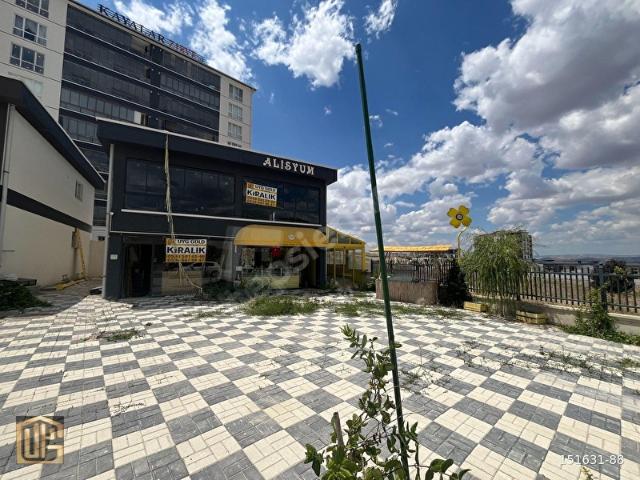UYG GOLD BAĞLICA'DA 150 m 2 KATLI ANA CADDEYE CEPHELİ DÜKKAN