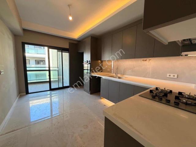 Uygan'dan Muratbey Mah. 150m² 3+1 Havuzlu Sitede Ultra Lüx Daire