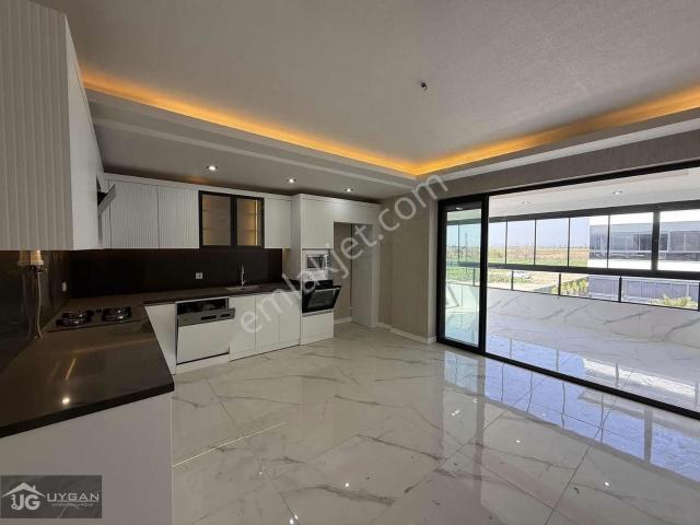 Uygan'dan Muratbey Mah. 170m² 3+1 Havuz & Güvenlik & Çoçuk Parkı