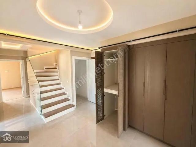 Uygan'dan Muratbey Mah. 320m² 4+2 Havuz & Kapalı Otopark Dubleks