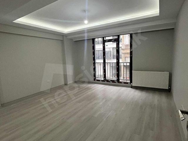 UYGAR EMLAKTAN SATILIK 3+1 ŞİRİNEVLER MAHALLESİNDE SATILIK DAİRE