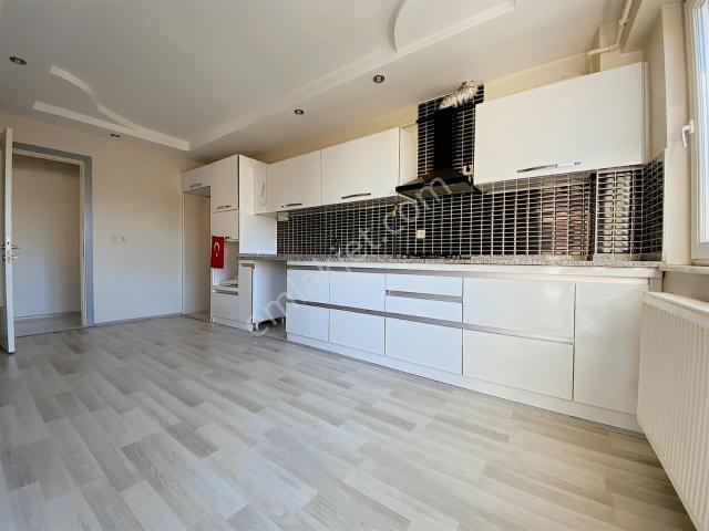 Uysal Emlak'tan Karaman Mahallesi'nde 135 M2 3+1 Daire