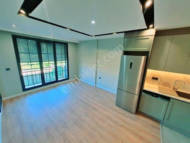 Uytun'dan Akçay Altınkum'da Denize 400 Metre Kiralık 1+1 Daire