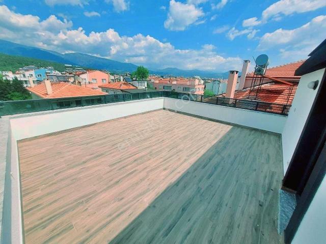Uytundan Akçay güre Arası Cemiltemelde Denize 500 Mt. 2+1dubleks
