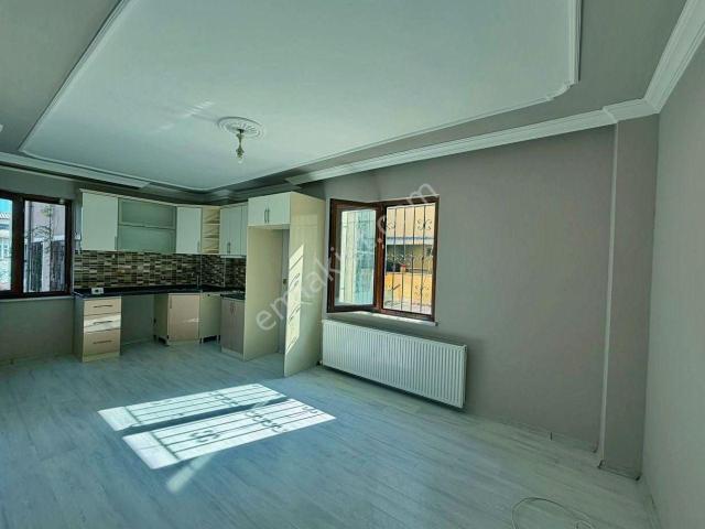 Uytundan Burhaniye Mahkeme Mahallesinde Arakat Satılık 2+1 Daire