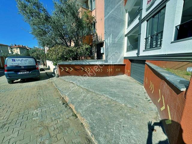 Uytundan Edremit Kadıköyde Teraslı Kapalı Otoparklı 3+1 Dubleks