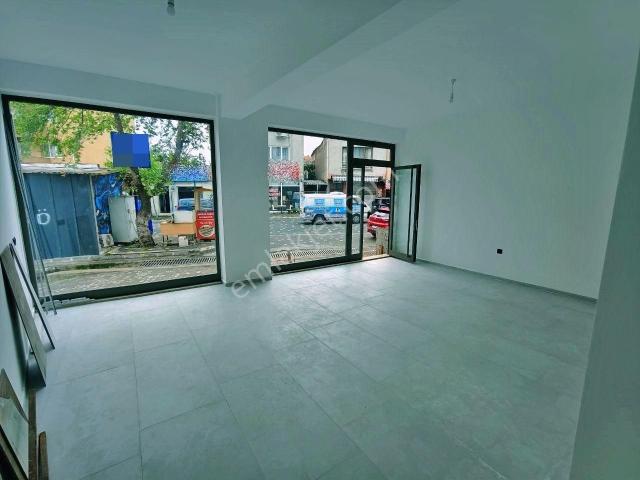 Uytundan Edremit Zeytinli'de Cadde Üstünde Kiralık Dükkan