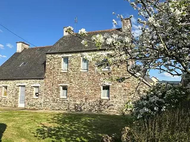 Uzel 22460 Achat / Vente maison 5 pièces t5