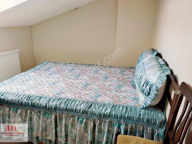 Uzemar.dan Bağcılar Demirkapı Kiralık 2+1 Çatı Kat