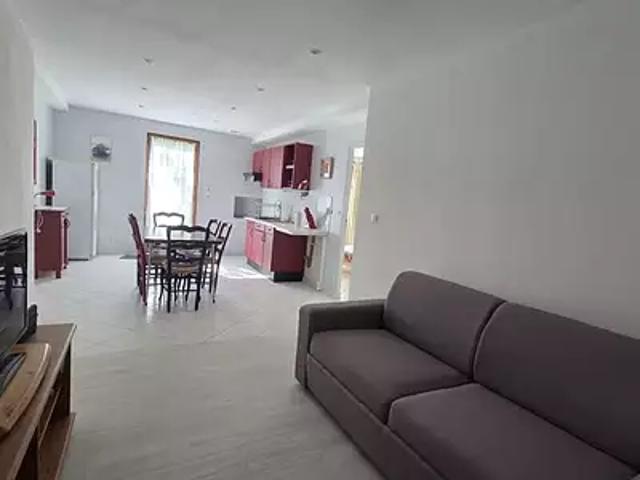Uzerche 19140 Achat / Vente maison 8 pièces t8 parking