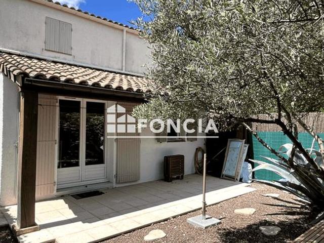 Uzès Villa T4 de 60 m² dans résidence sécurisée avec jardin et piscine