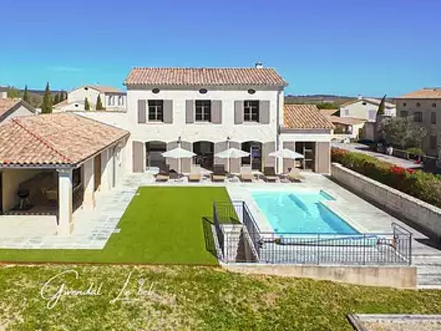 Uzès 30700 Achat / Vente maison 5 pièces t5 piscine jardin