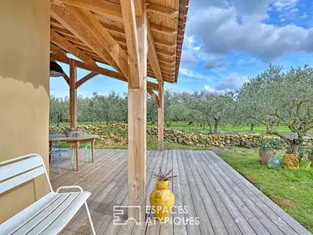 Uzès 30700 Achat / Vente maison 7 pièces t7 au dernier étage terrasse