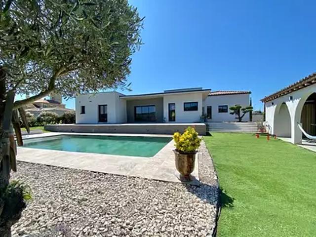 Uzès 30700 Achat / Vente maison 7 pièces t7 piscine jardin