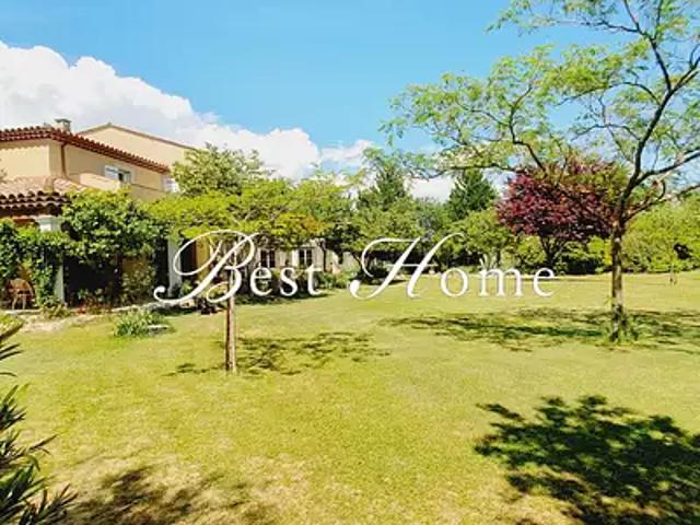 Uzès 30700 Achat / Vente maison 8 pièces t8