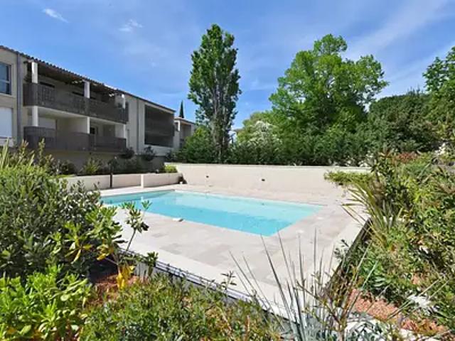 Uzès 30700 Achat / Vente appartement 2 pièces t2 au dernier étage