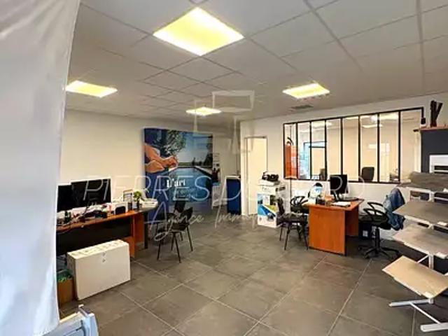 Uzès 30700 Achat / Vente divers