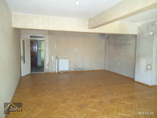 UZUNKÖPRÜ ÇARŞI MERKEZİNDE SATILIK 125 M2 3 +1 KALORİFERLİ DAİRE SATILIKTIR