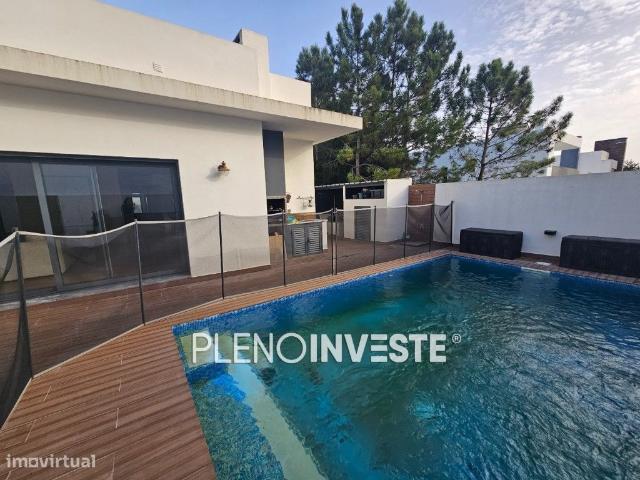 V3+ 1 Trrea Isolada com piscina na Quinta de Valadares