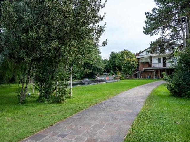 V005274 Villa in Vendita a Villafranca di Verona VR