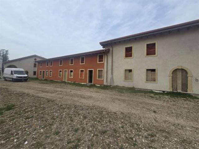 V005462 CORTE LE RISORGIVE