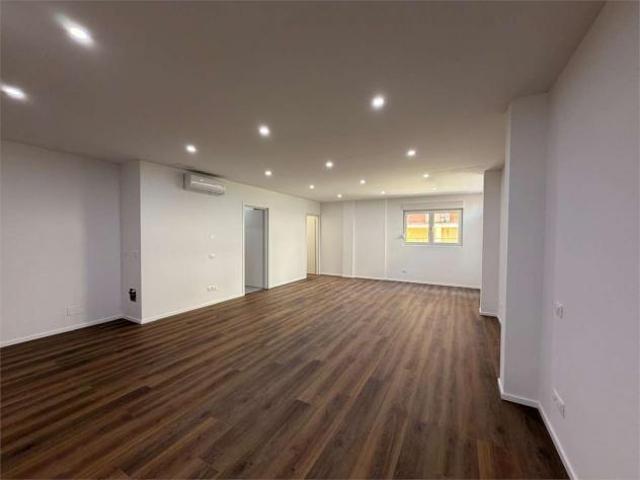 V000479 Trento – Zona Fersina | Elegante appartamento completamente ristrutturato con garage e posto auto