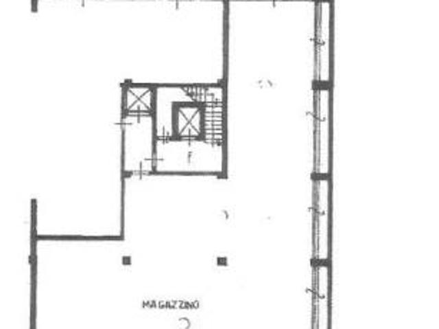 V000471 MAGAZZINO 400 MQ AL PIANO INTERRATO CON COMODO ACCESSO MEZZI