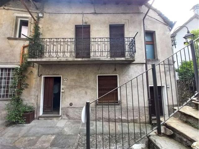 V000580 CASA IN CENTRO STORICO TETTO NUOVO