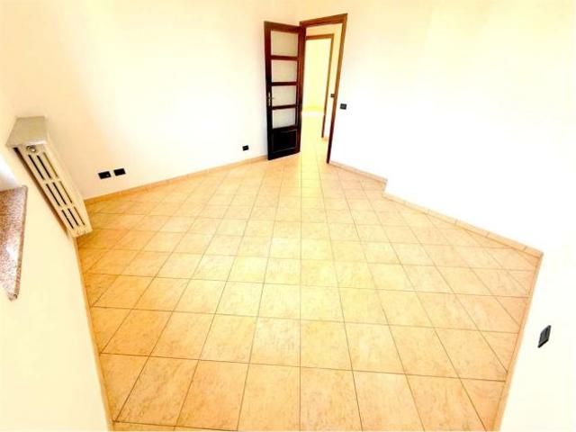V000898 Novi Ligure Zona Viali