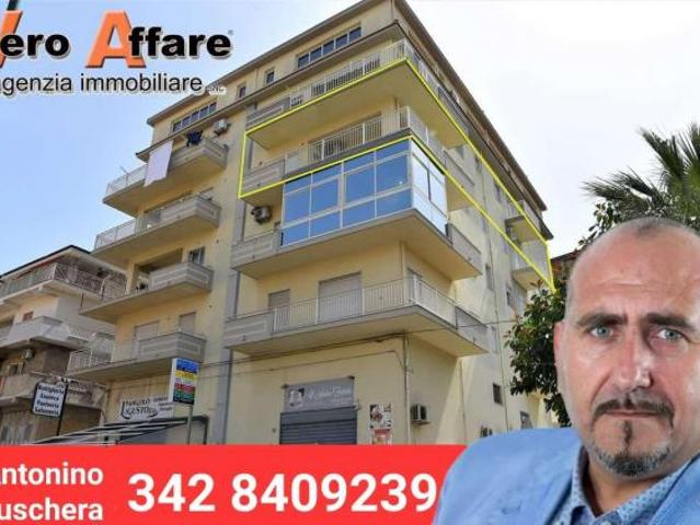 V003973 VENDESI APPARTAMENTO SIGNORILE 180 MQ