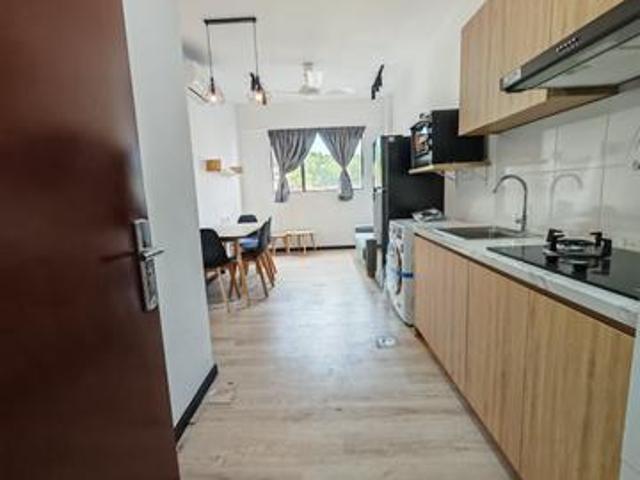V21 Residence KKIP 2 Bedrooms Fully Furnished 438sf