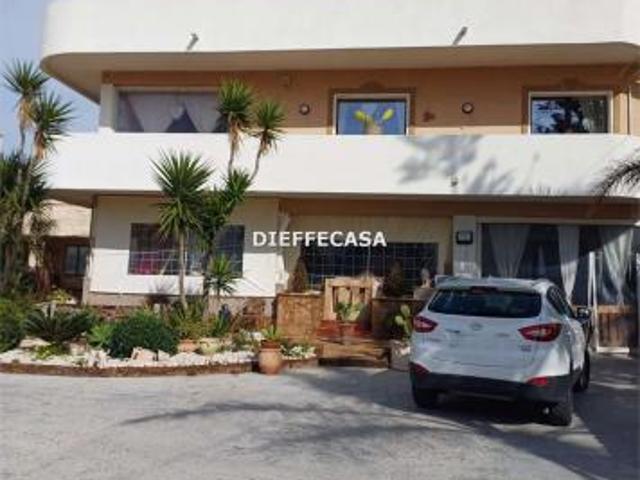 V2444 In vendita a Marsala villa in periferia