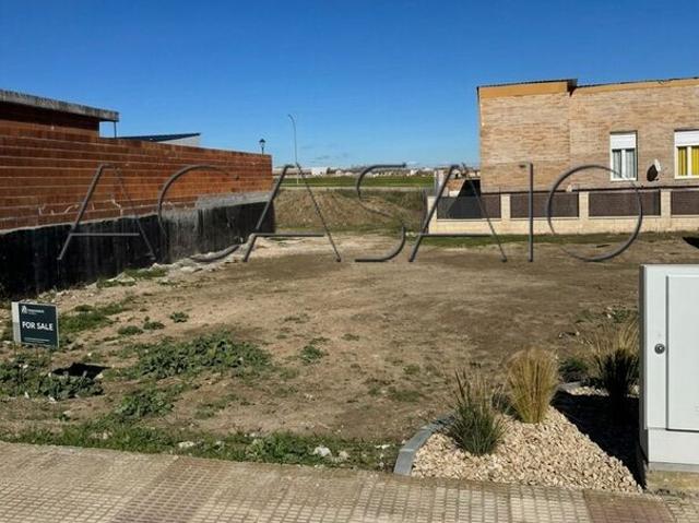 V2784 TERRENO EN VILLALUENGA DE LA SAGRA