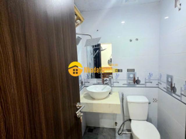 Vỡ nợ bán gấp căn hộ ct12 văn phú, 70m, hơn 4 tỷ, đông nam