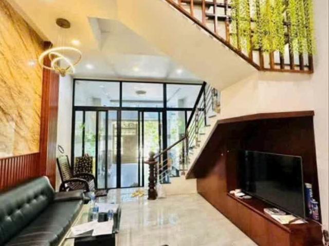 Vạn Phúc City – 81M2 – 4 Tầng 5PN – View Công Viên Gấp Hiếm. Lh: 0369151