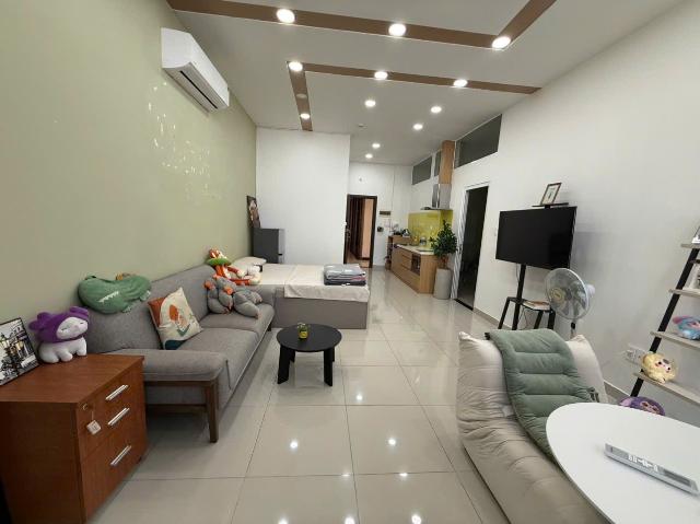 Văn phòng 53m2, 1PN, NTCB ở The Sun Avenue tháp trung tâm chỉ 13 triệu/ tháng