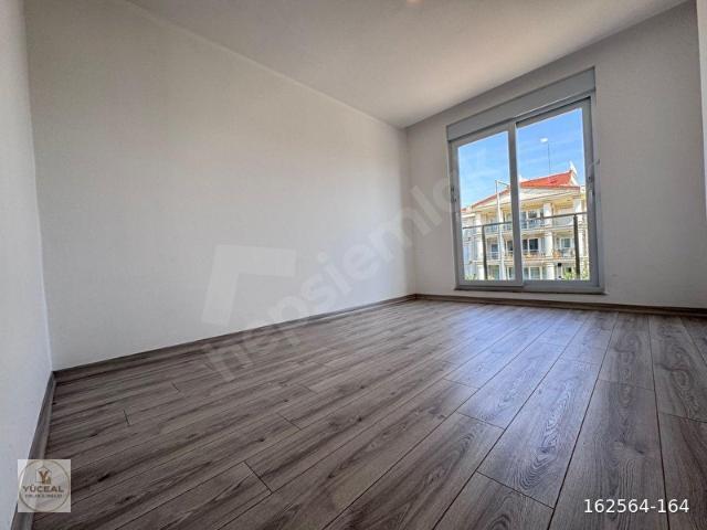 V.AYANOĞLUNDA 2BLOKLU SİTE İÇİ İSKANLI 2+1 KAT SEÇENEKLİ DAİRE