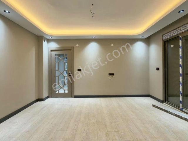 V.aydoğmuş_mah_iskanlı_2+1_85m2_herşeyi_ayrı_y.giriş
