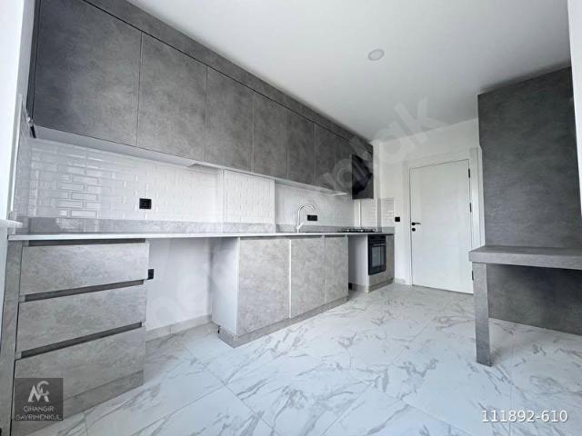 V.AYDOĞMUŞ Mah. 110M2 SIFIRASANSÖRLÜ 2+1 LÜKS YAPIM